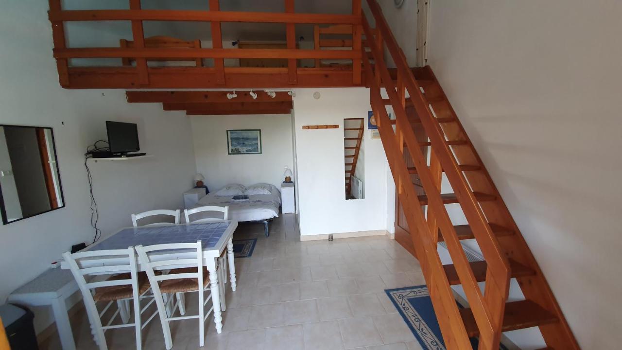 Studio-Mezzanine Dans Villa Cagnes-sur-Mer Luaran gambar
