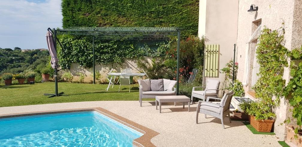 Studio-Mezzanine Dans Villa Cagnes-sur-Mer Luaran gambar