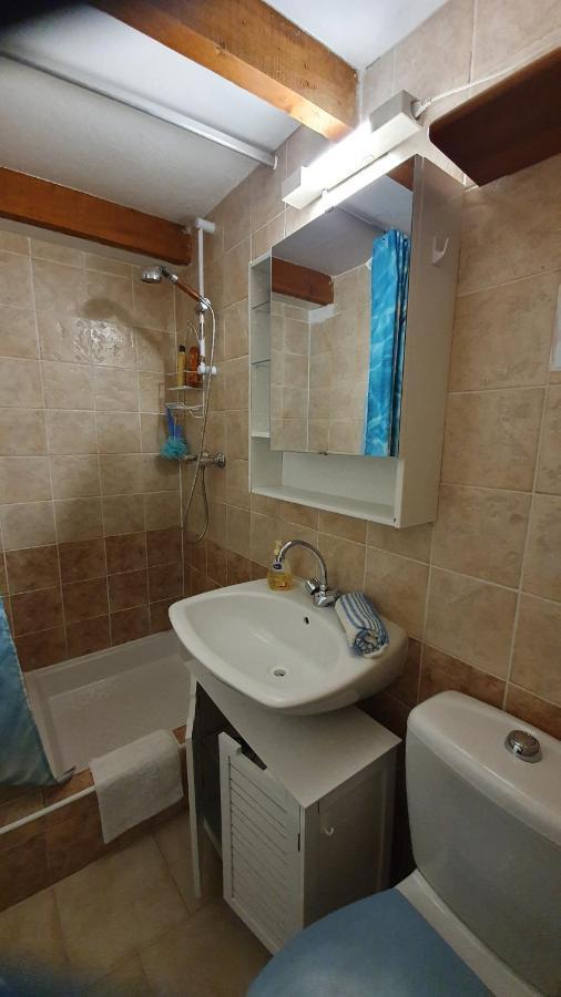 Studio-Mezzanine Dans Villa Cagnes-sur-Mer Luaran gambar