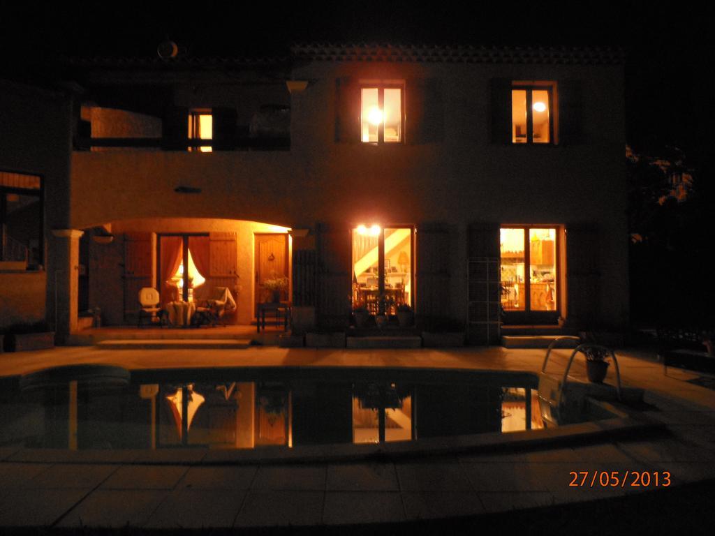 Studio-Mezzanine Dans Villa Cagnes-sur-Mer Bilik gambar